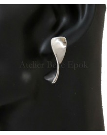 Boucles d'oreilles vague